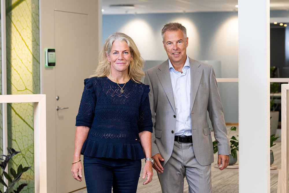 Lena Thyrell och Joakim Strömberg på Bayer. Foto: Gonzalo Irigoyen