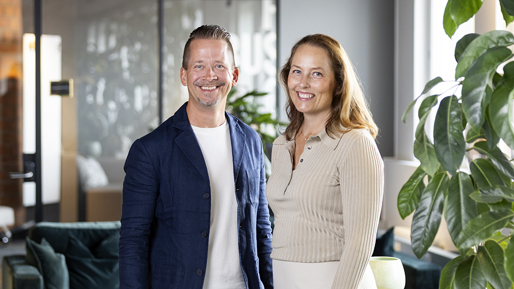 Carl-Gustav Fabiansson, Nordenchef, och Astrid Ottoson Wadlund, nordisk medicinsk direktör på BeOne Medicines. Foto: Gonzalo Irigoyen