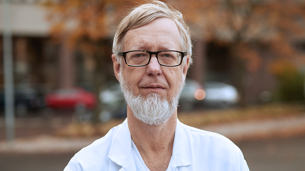 Ronny Öhman, överläkare i lungmedicin på Skånes universitetssjukhus. Foto: Andreas Hillergren
